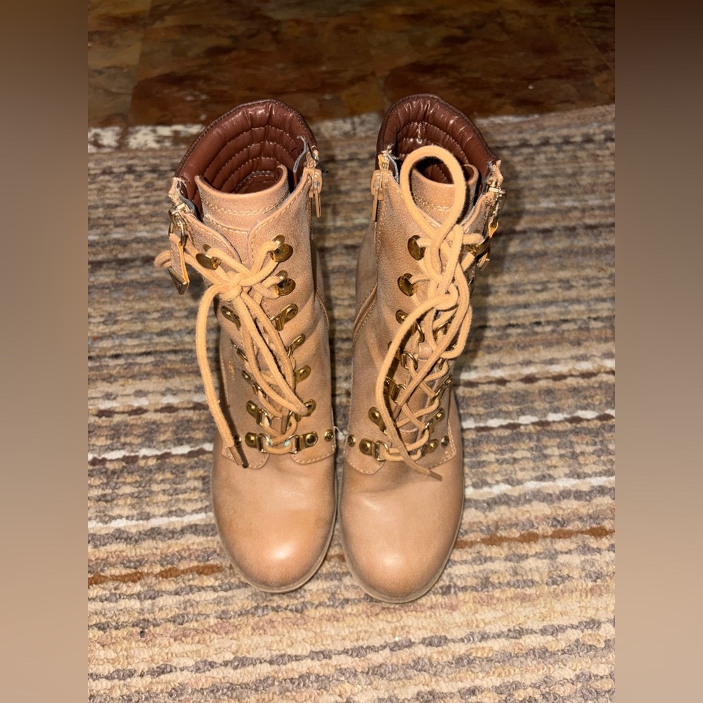 Guess Tan Boots